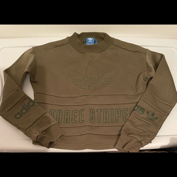 Adidas 3 Stripes cropped crew neck sweatshirt - Picture 3 of 4